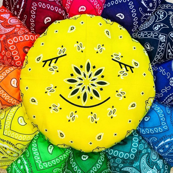 Custom 60cm bandana Murakami plush - Picture 4 of 7